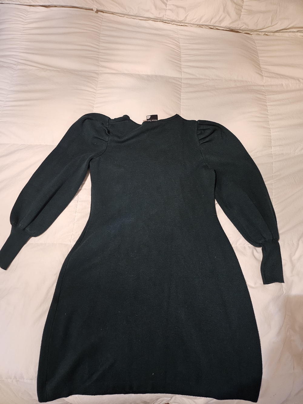 Long-Sleeve Black Puff-Sleeve Knit Dress